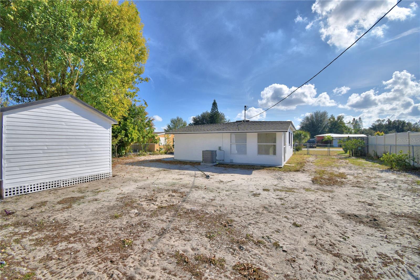 Image 32 of 42 For 108 Yale Avenue