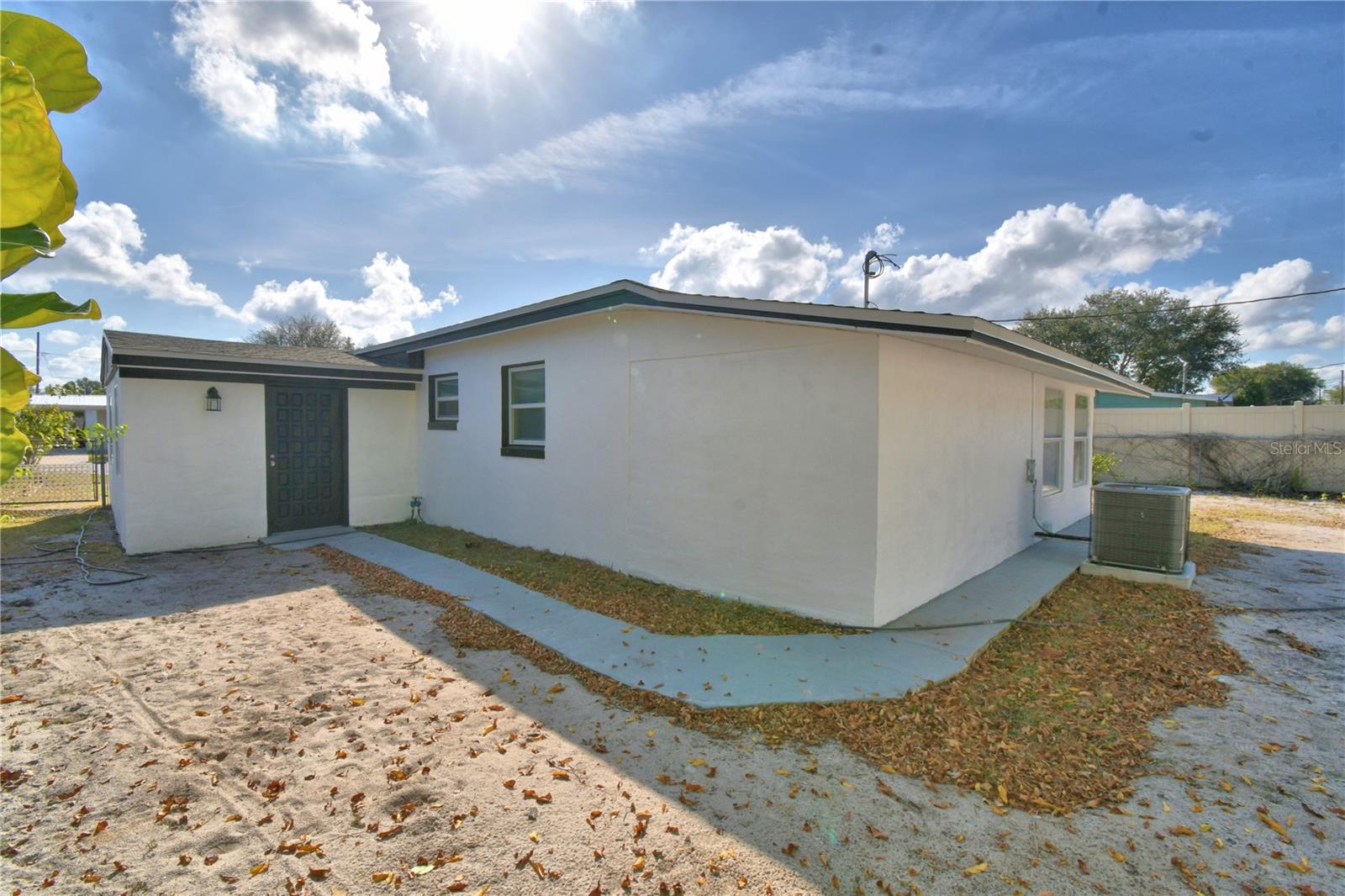 Image 41 of 42 For 108 Yale Avenue