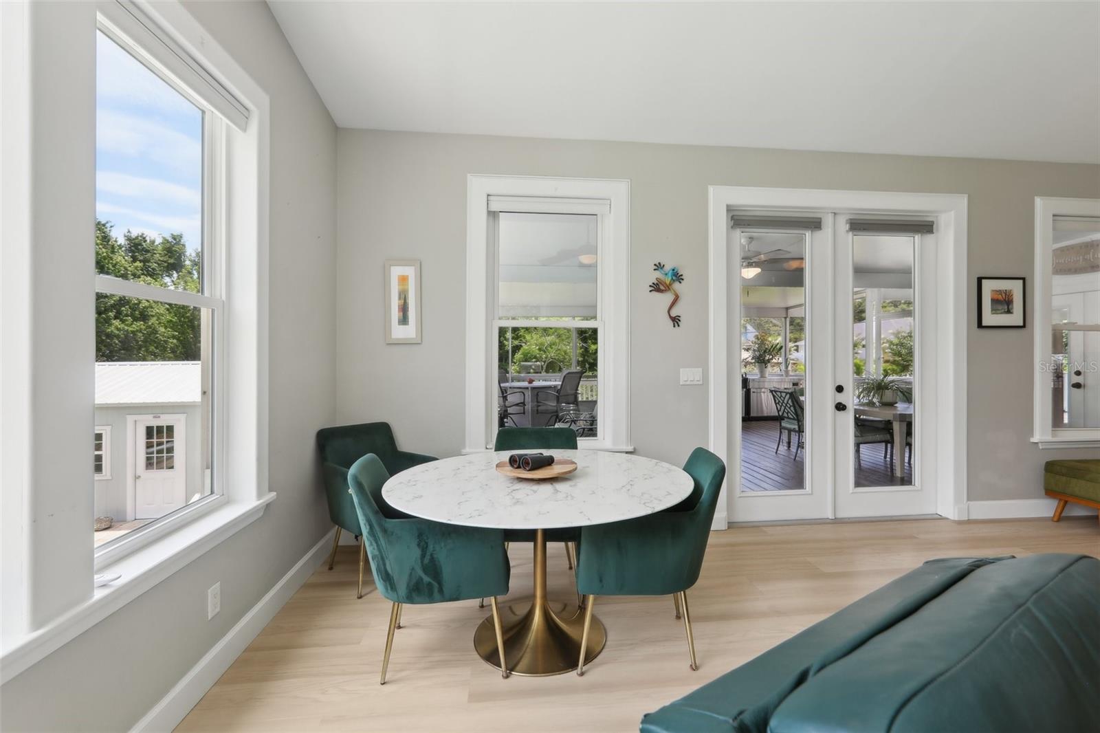 Image 12 of 79 For 1709 Main Street