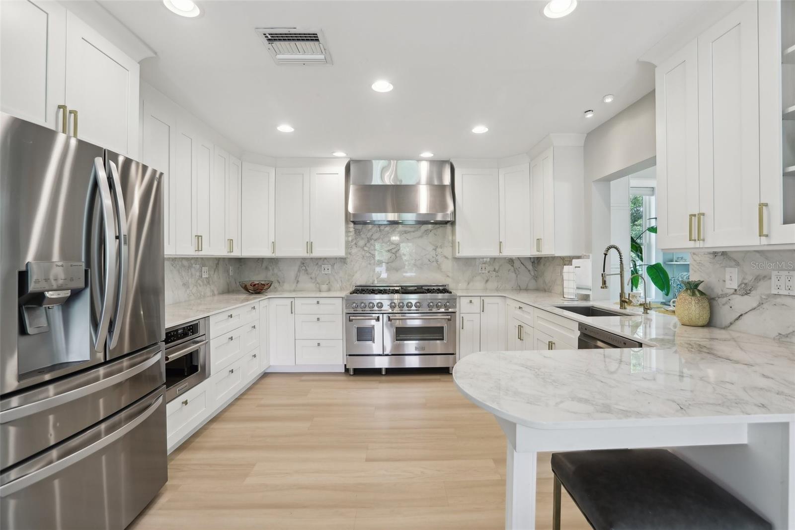 Image 17 of 79 For 1709 Main Street