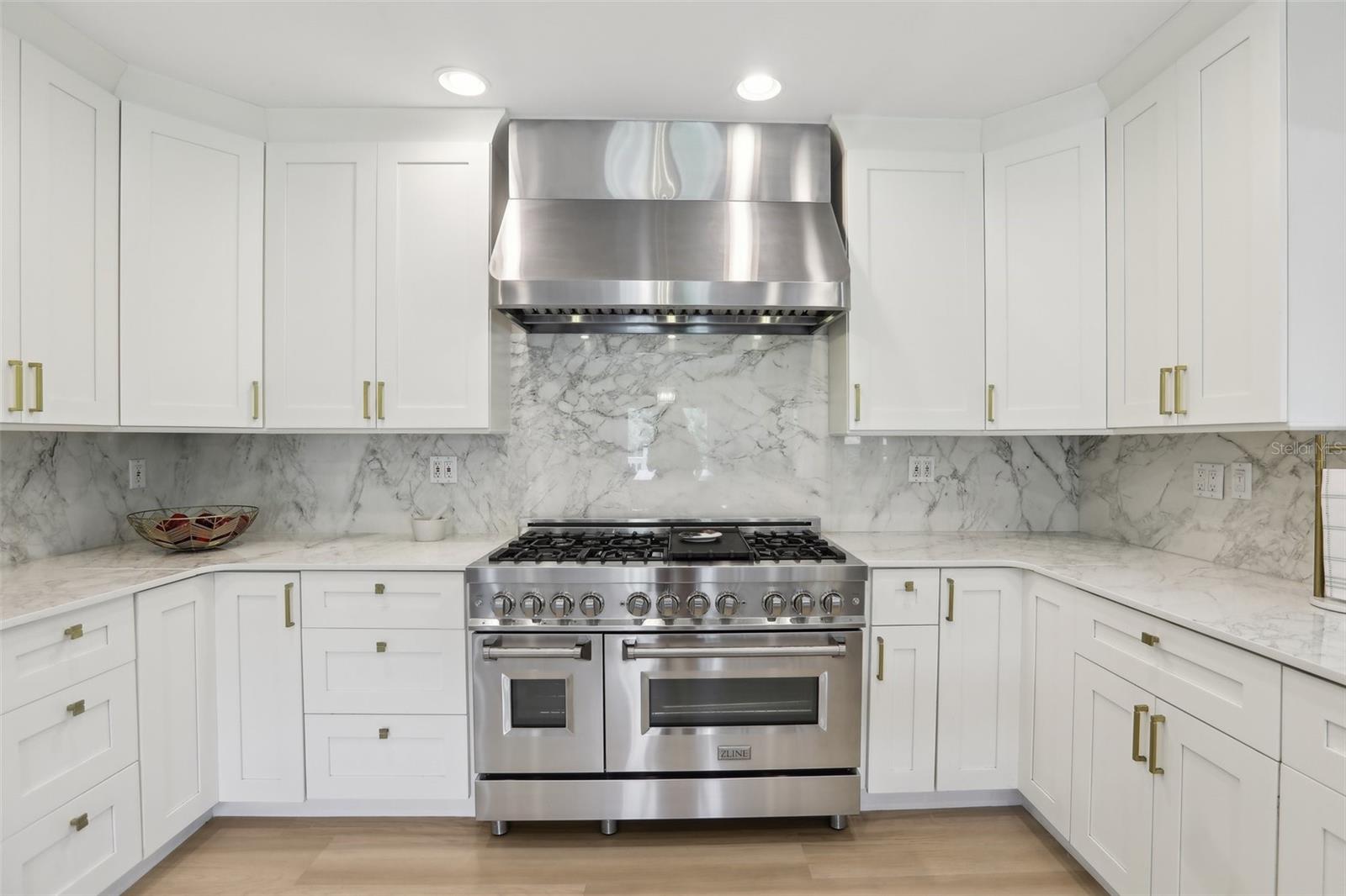 Image 18 of 79 For 1709 Main Street