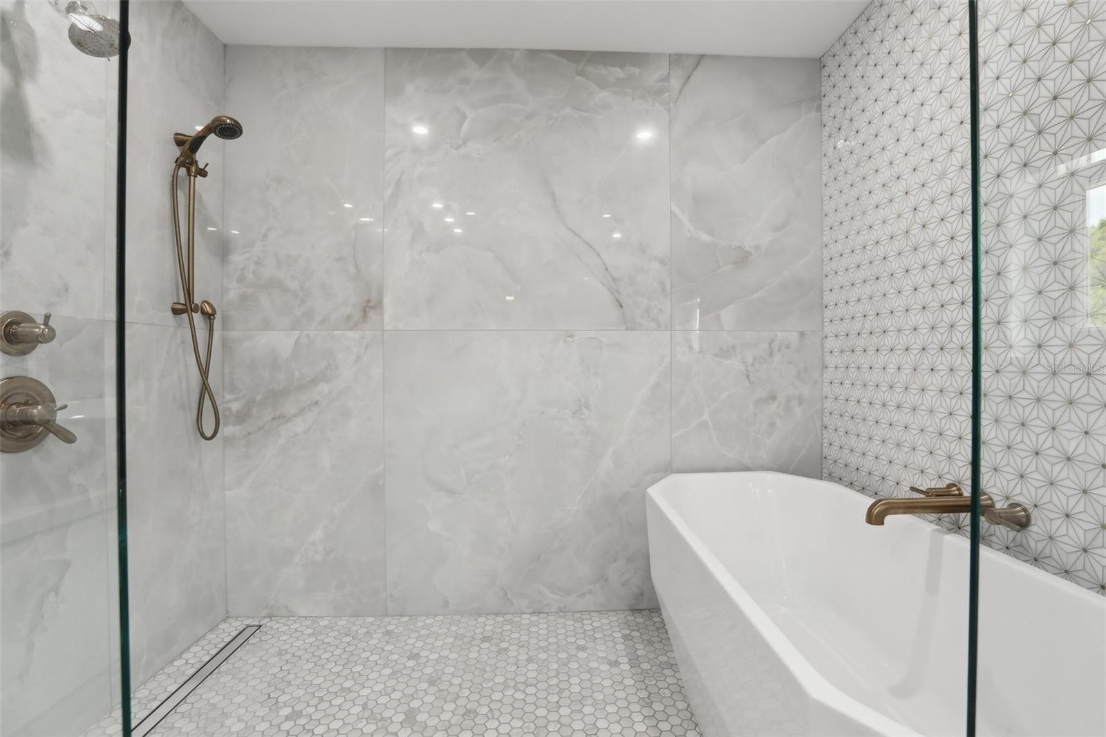 Image 25 of 79 For 1709 Main Street