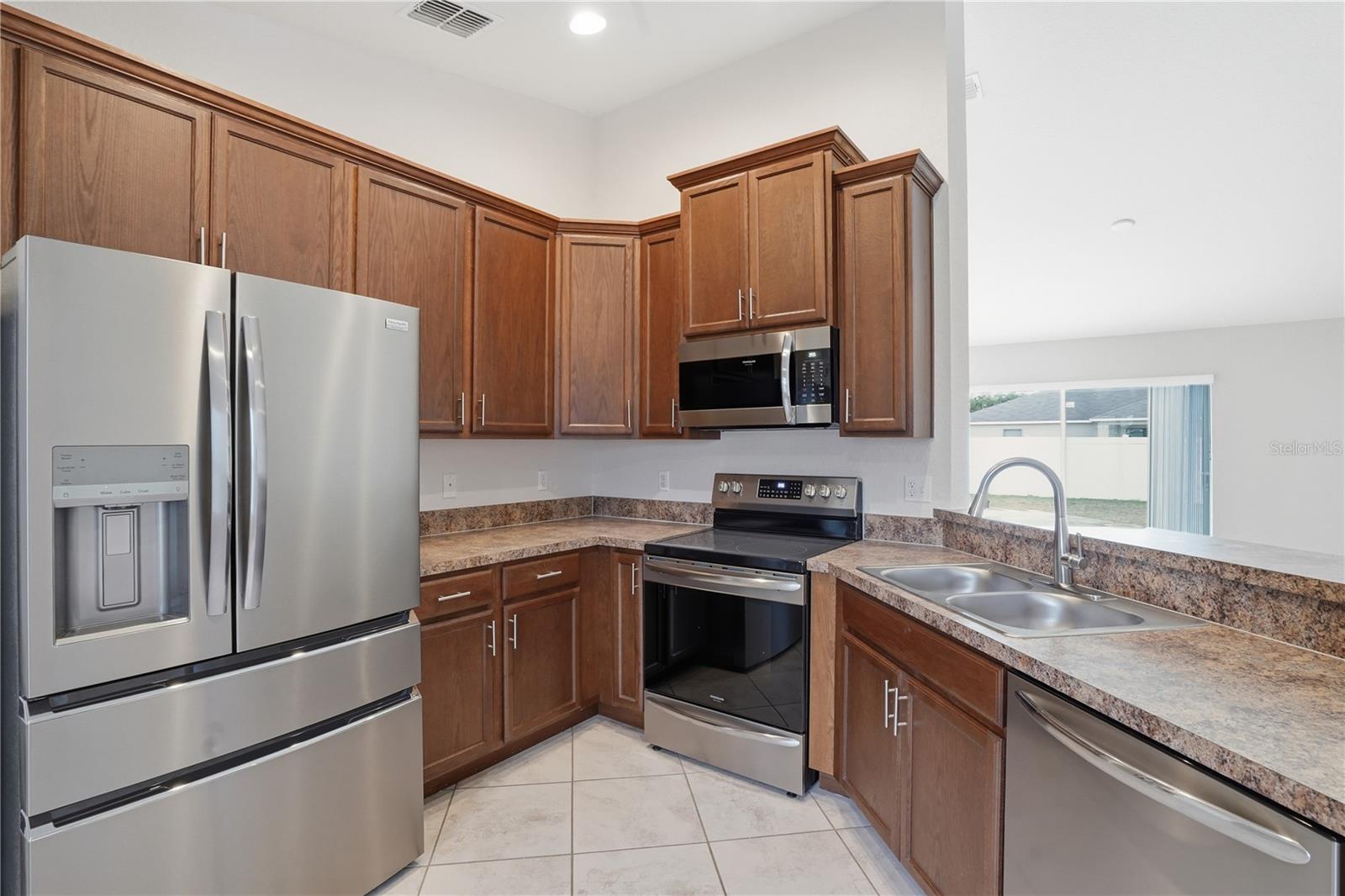 Image 6 of 16 For 5147 Magnolia Preserve Boulevard