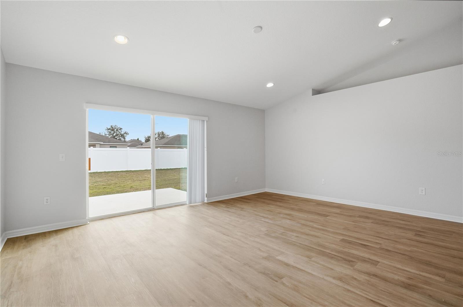 Image 9 of 16 For 5147 Magnolia Preserve Boulevard