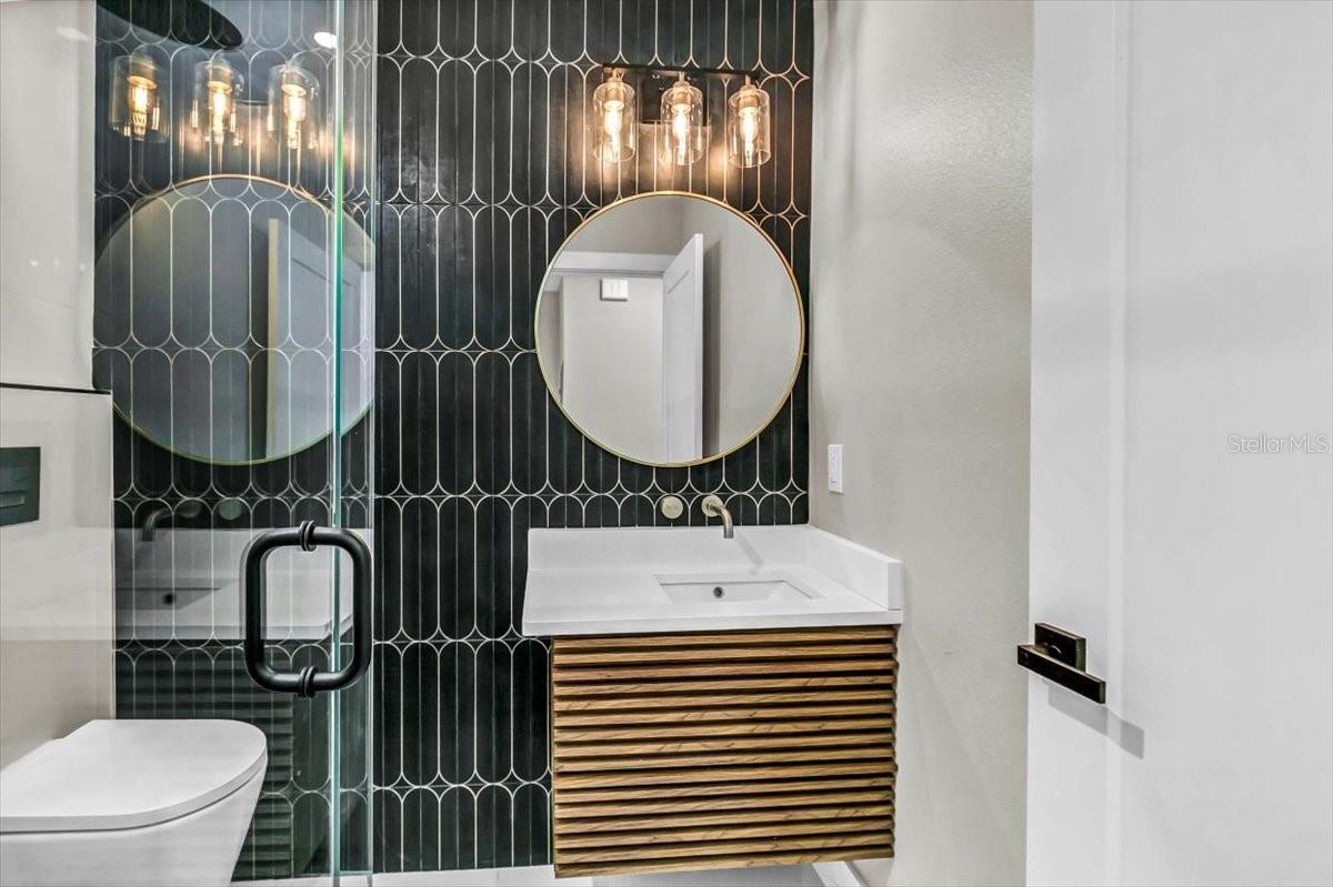 Image 11 of 41 For 525 Lamara Way Ne