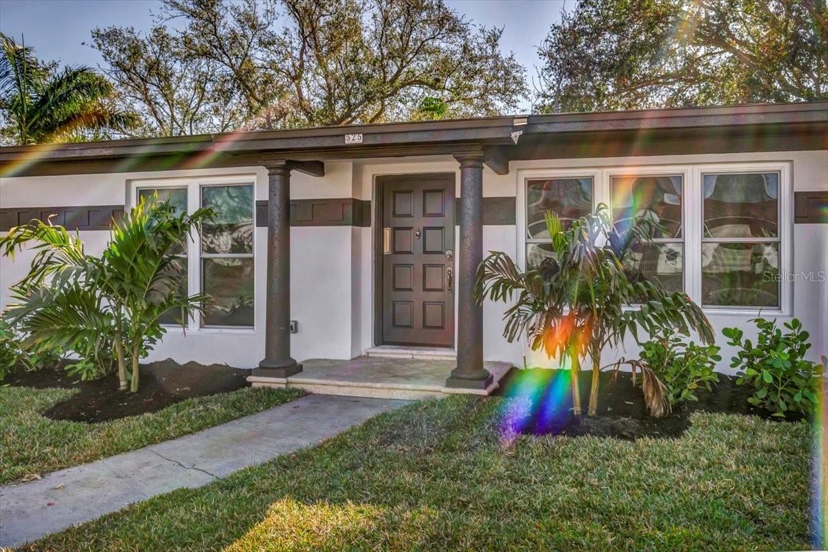 Image 3 of 41 For 525 Lamara Way Ne