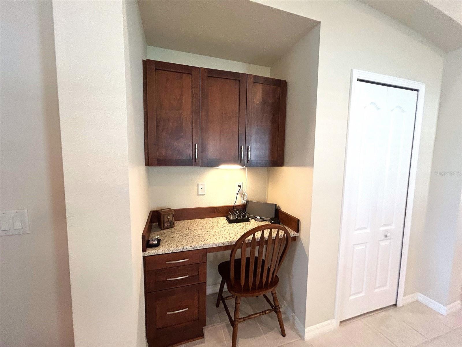 Image 16 of 54 For 18300 Rock Oak Court