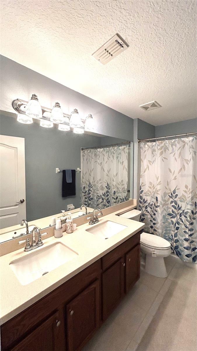 Image 28 of 54 For 18300 Rock Oak Court