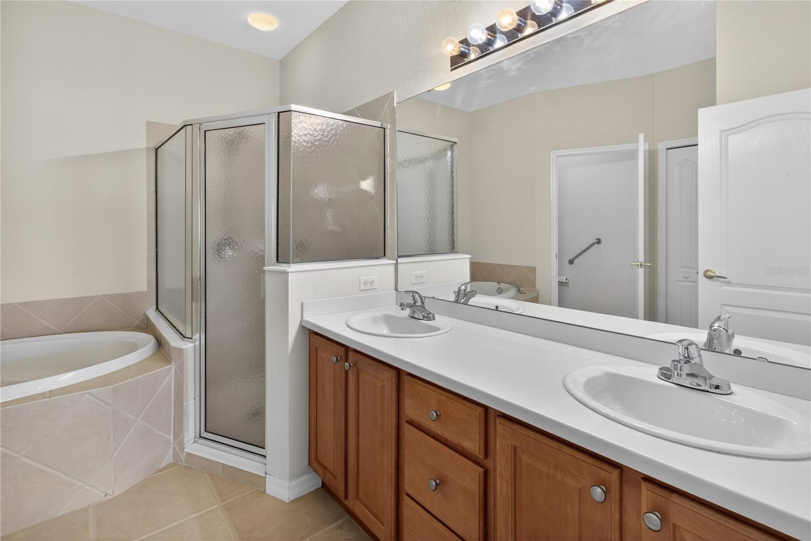 Image 8 of 46 For 267 Heritage Isles Way