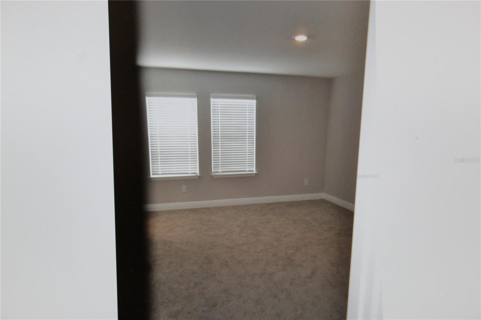 Image 6 of 16 For 2518 Warren Acres Boulevard