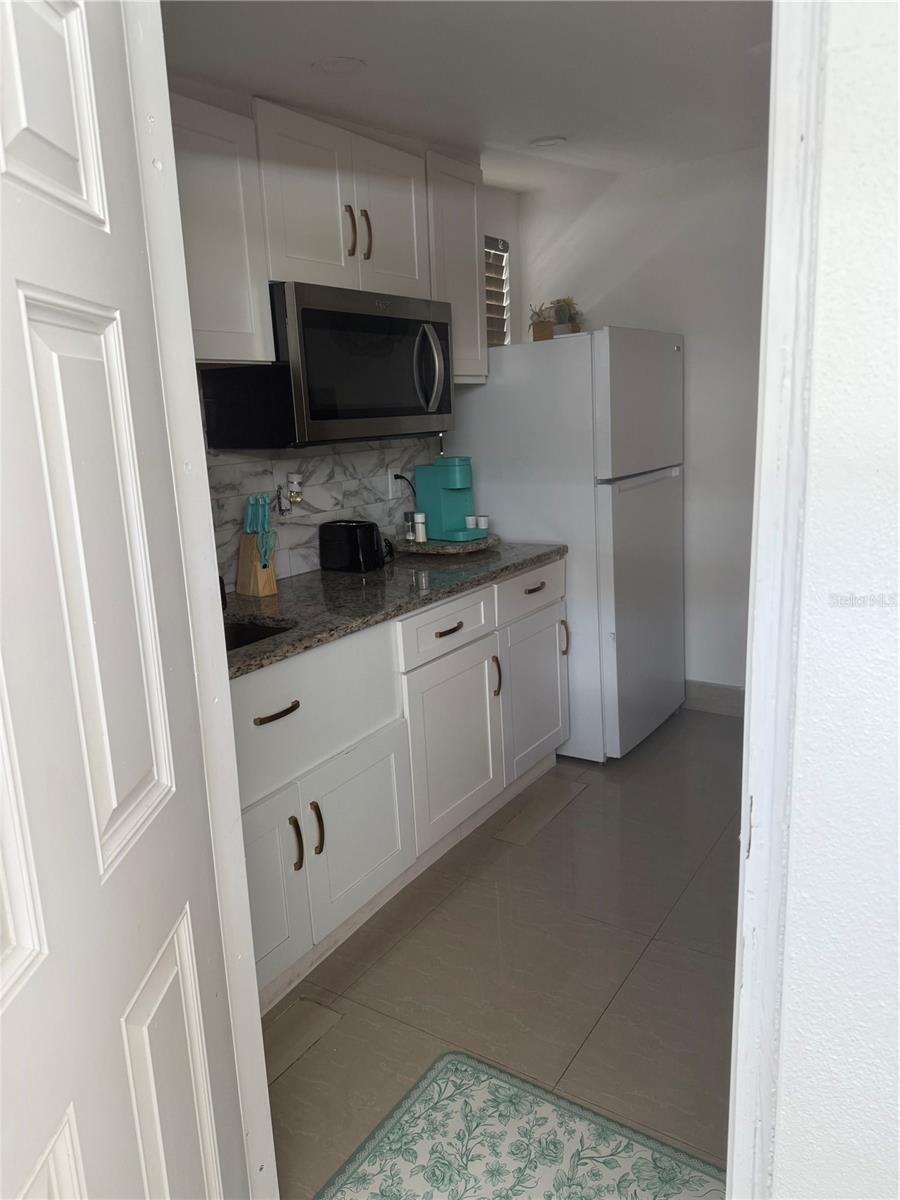 Image 26 of 35 For 7018 Hale Avenue