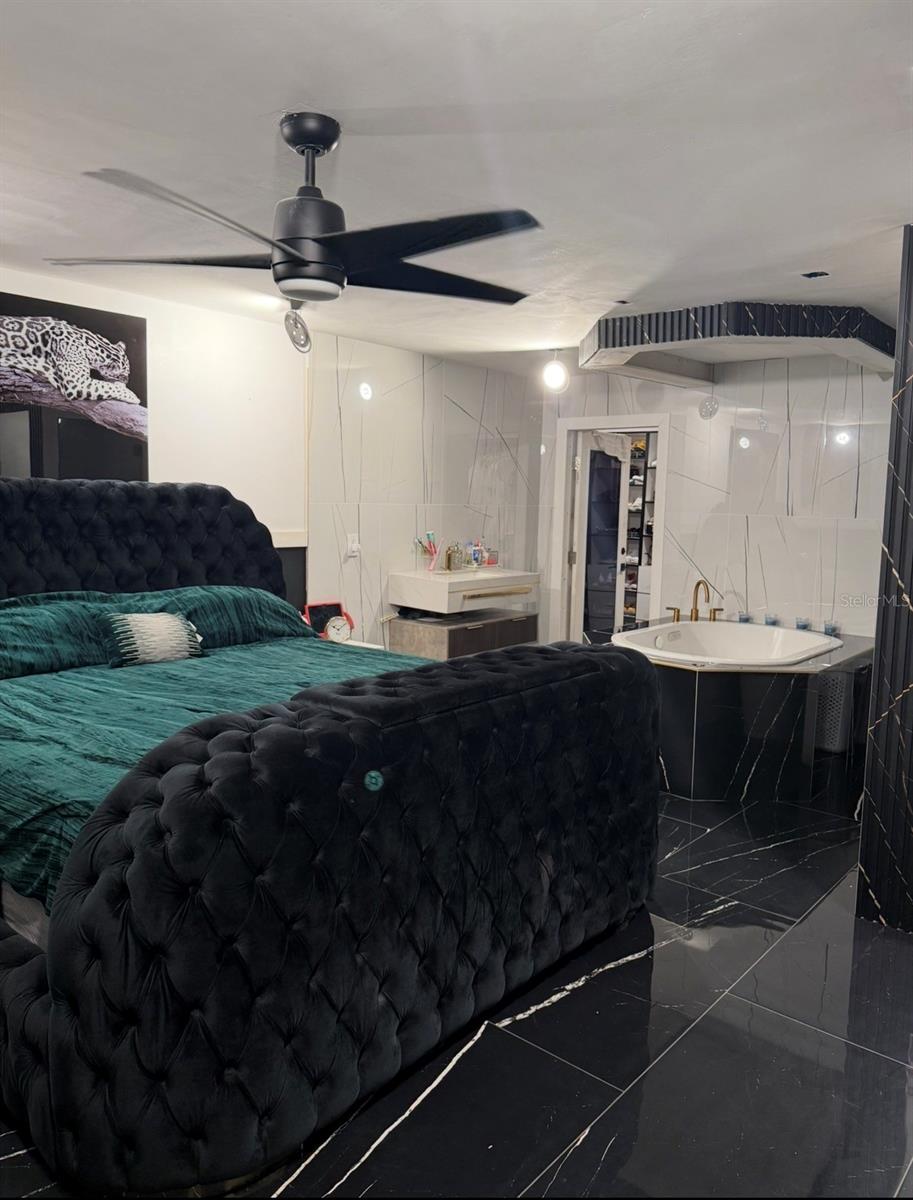 Image 7 of 35 For 7018 Hale Avenue