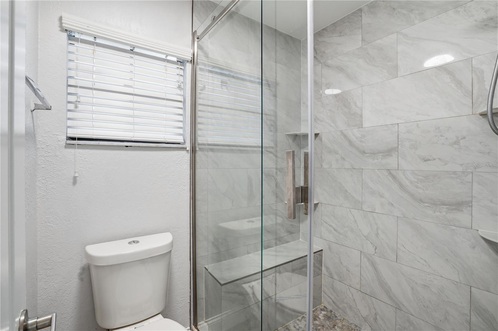 Image 18 of 21 For 5225 Nichols Drive W