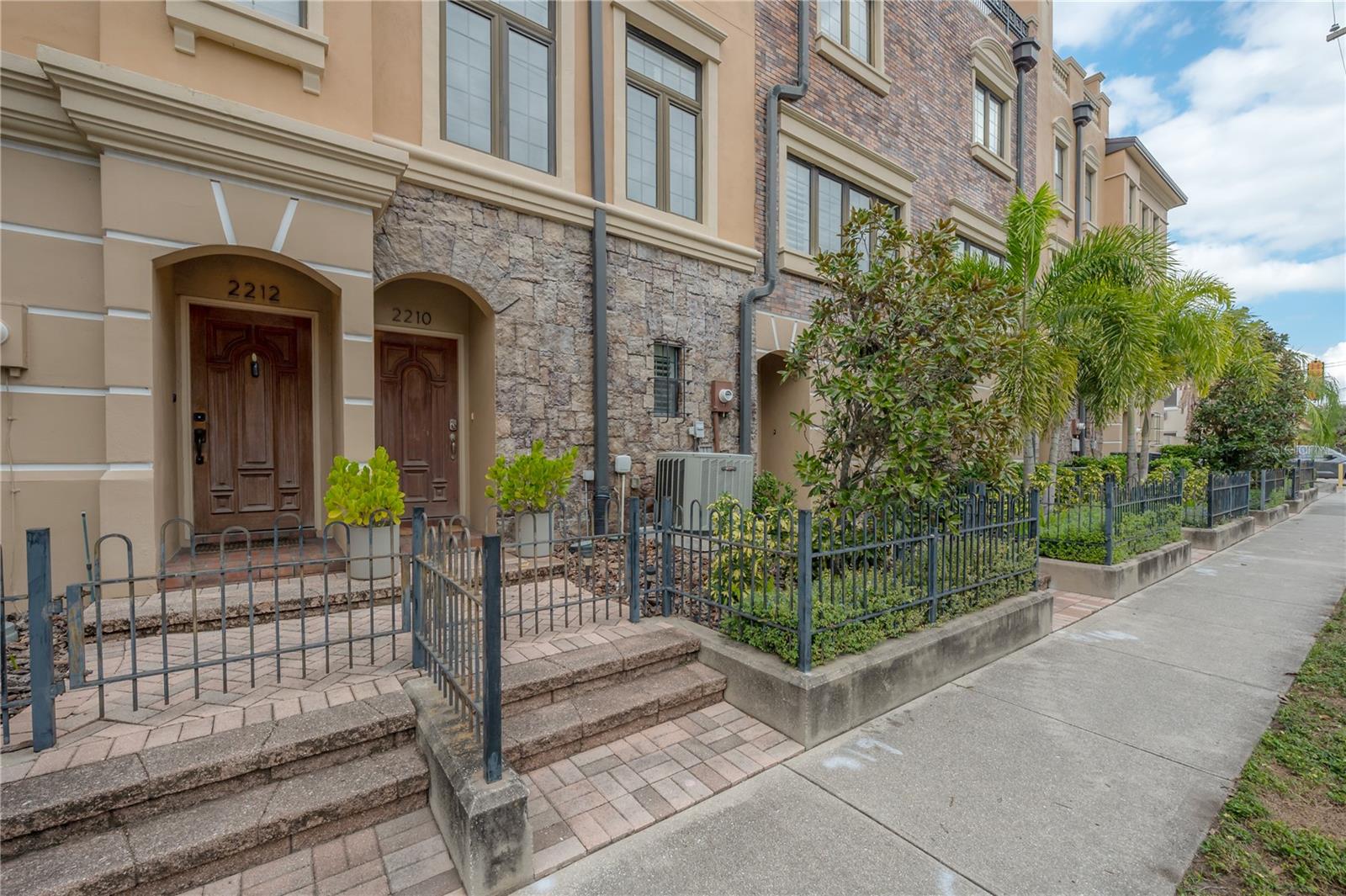 Image 40 of 46 For 2210 Soho Bay Court