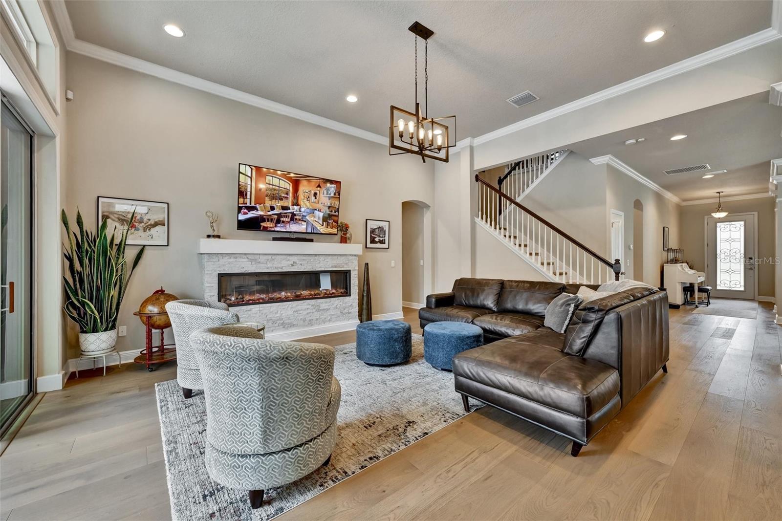 Listing photo id 10 for 2914 Long Bow Way