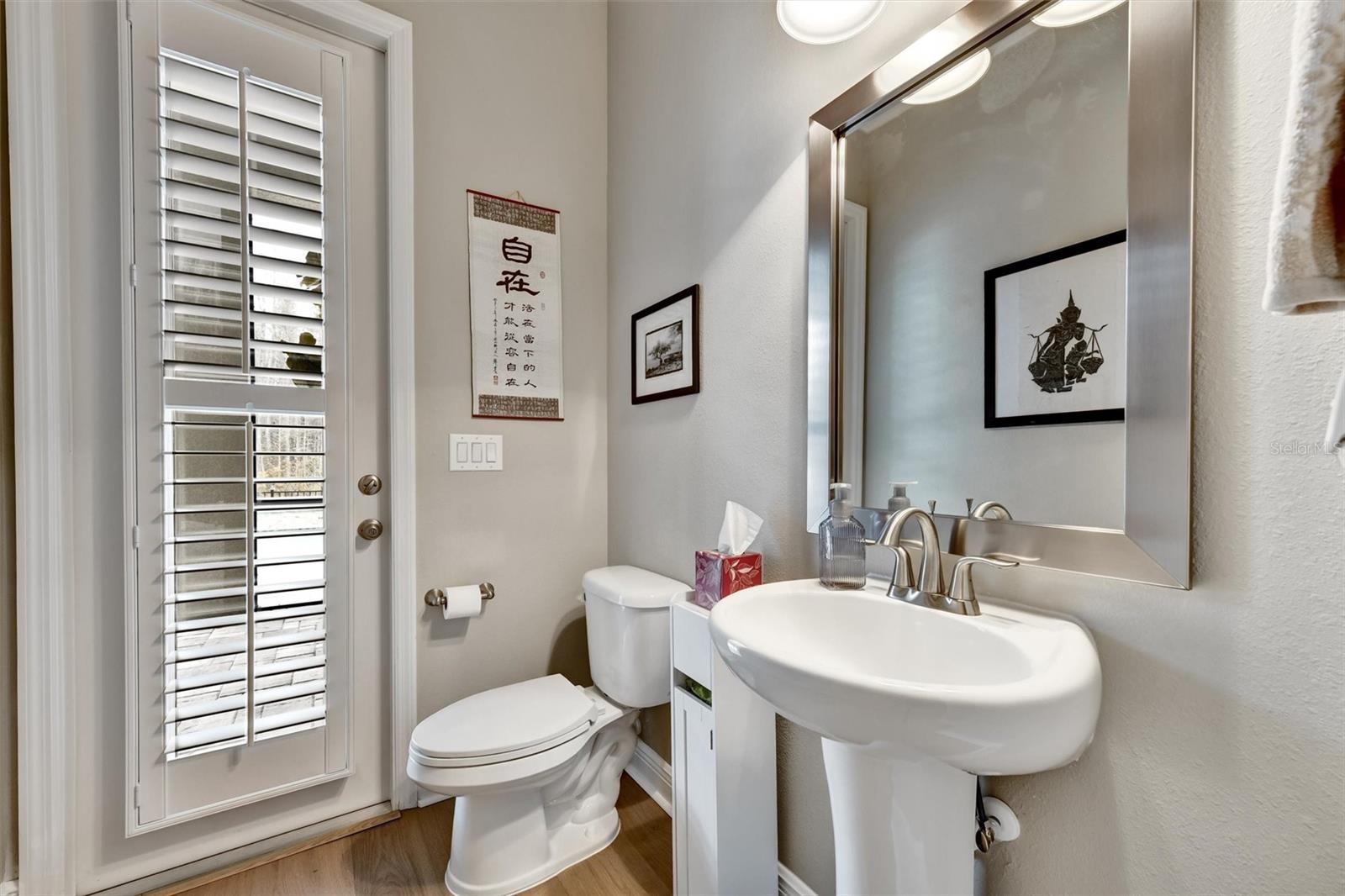 Listing photo id 18 for 2914 Long Bow Way