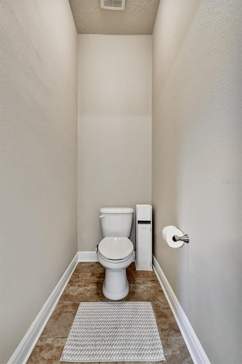 Listing photo id 28 for 2914 Long Bow Way