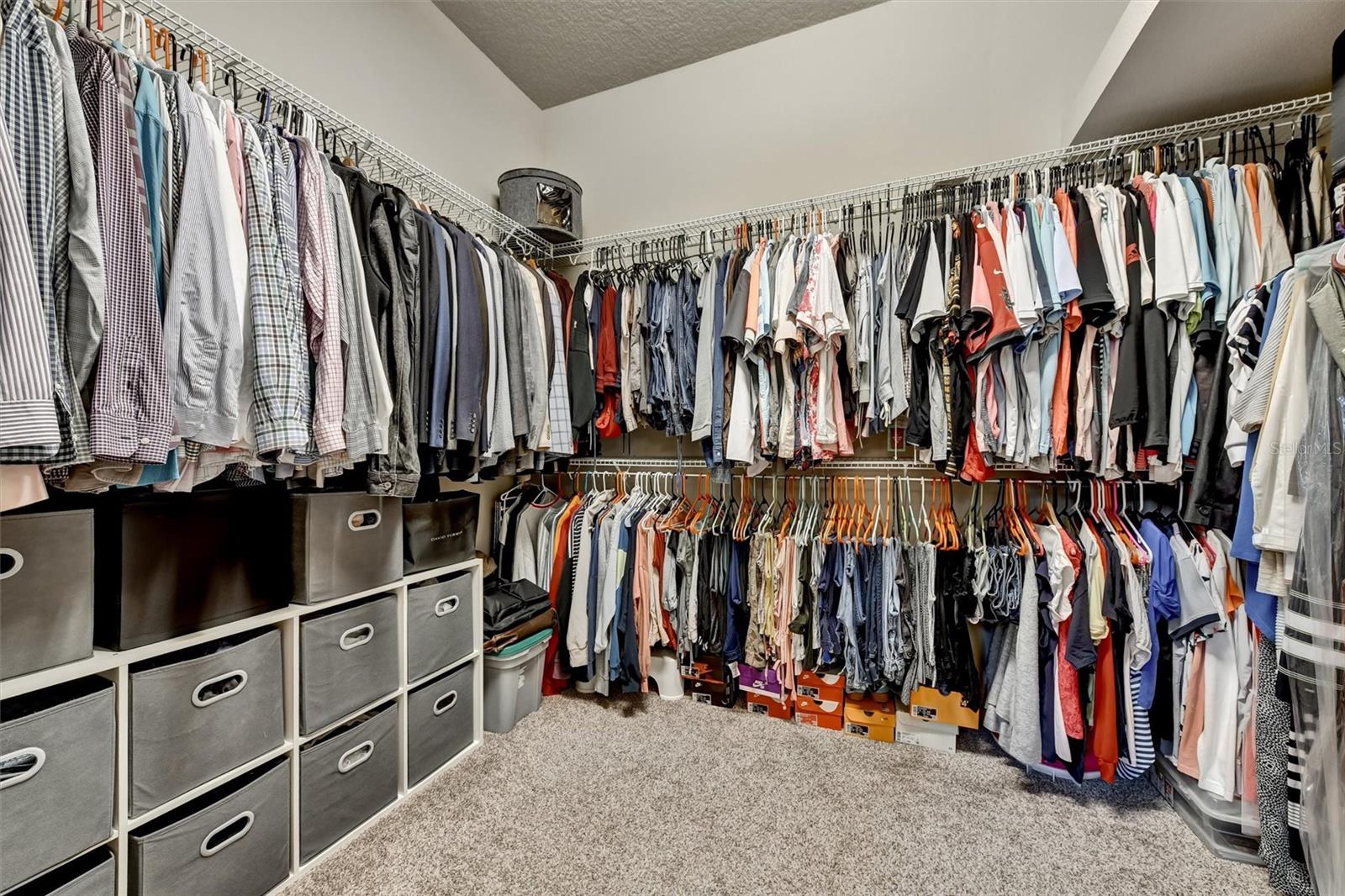 Listing photo id 29 for 2914 Long Bow Way