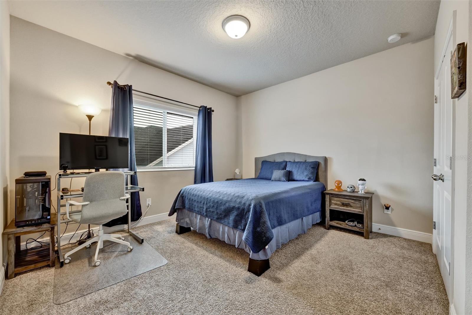 Listing photo id 35 for 2914 Long Bow Way