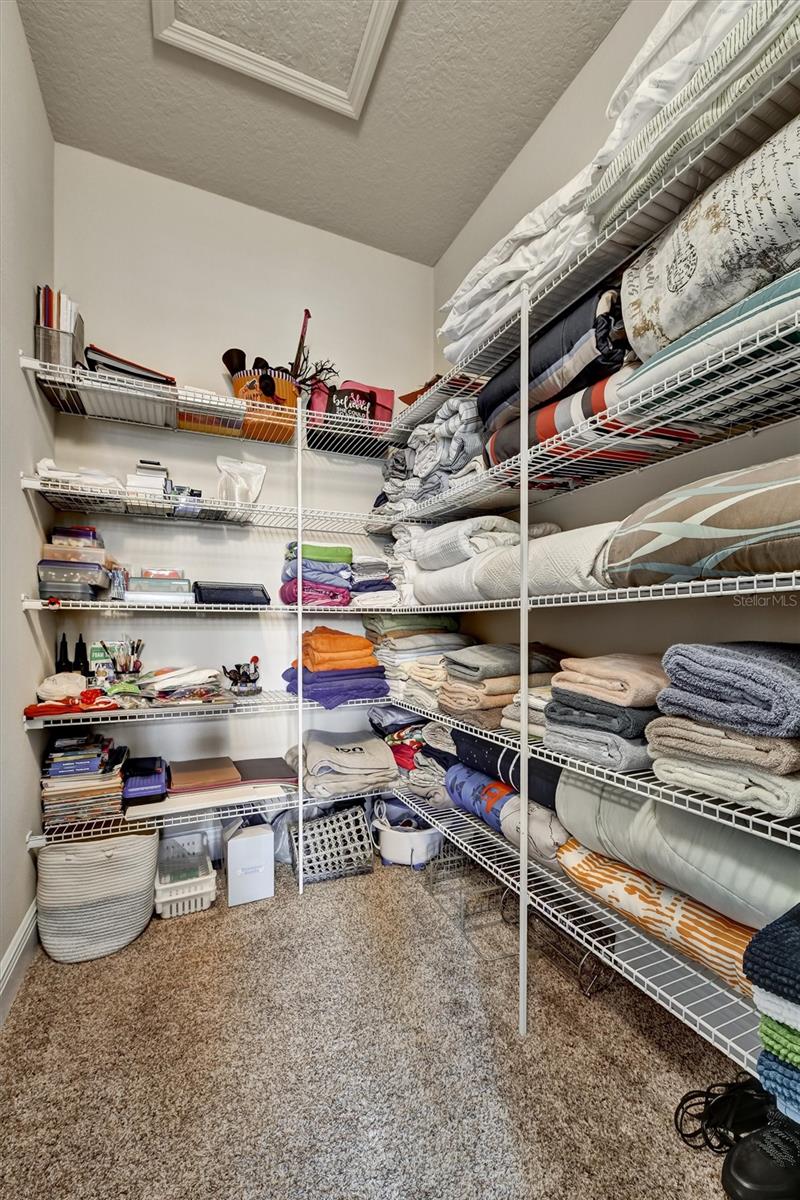 Listing photo id 40 for 2914 Long Bow Way