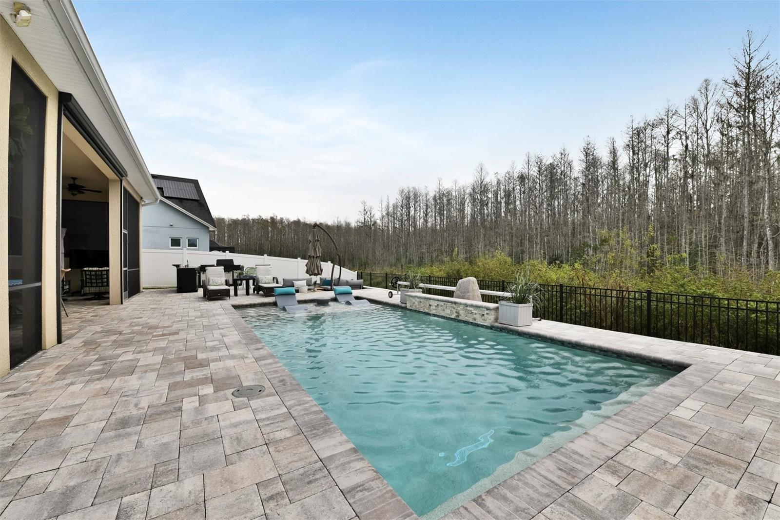 Listing photo id 47 for 2914 Long Bow Way