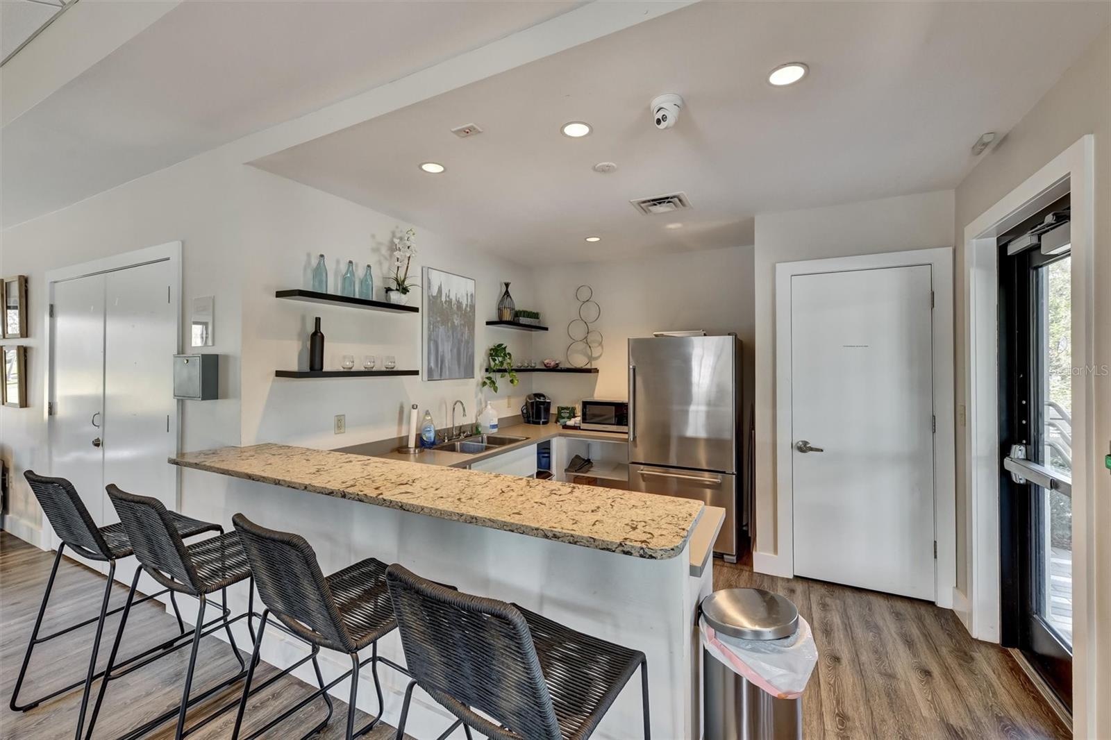 Listing photo id 55 for 2914 Long Bow Way