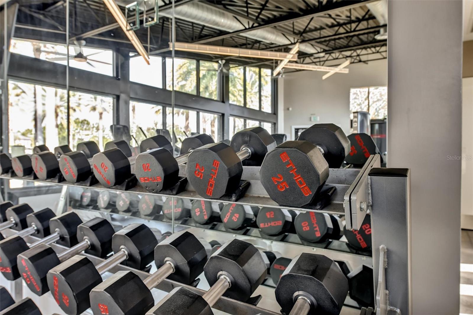 Listing photo id 59 for 2914 Long Bow Way