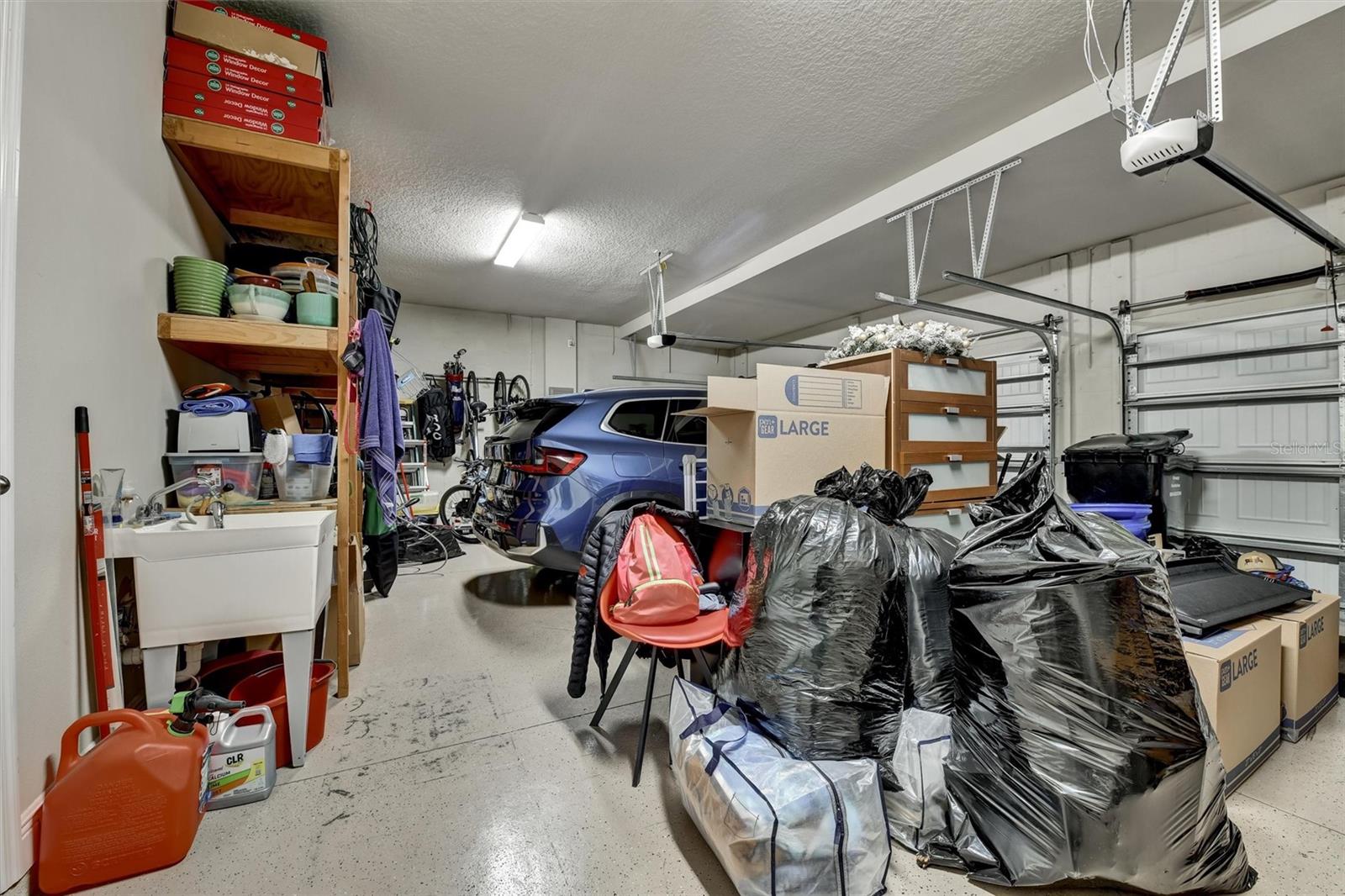 Listing photo id 71 for 2914 Long Bow Way