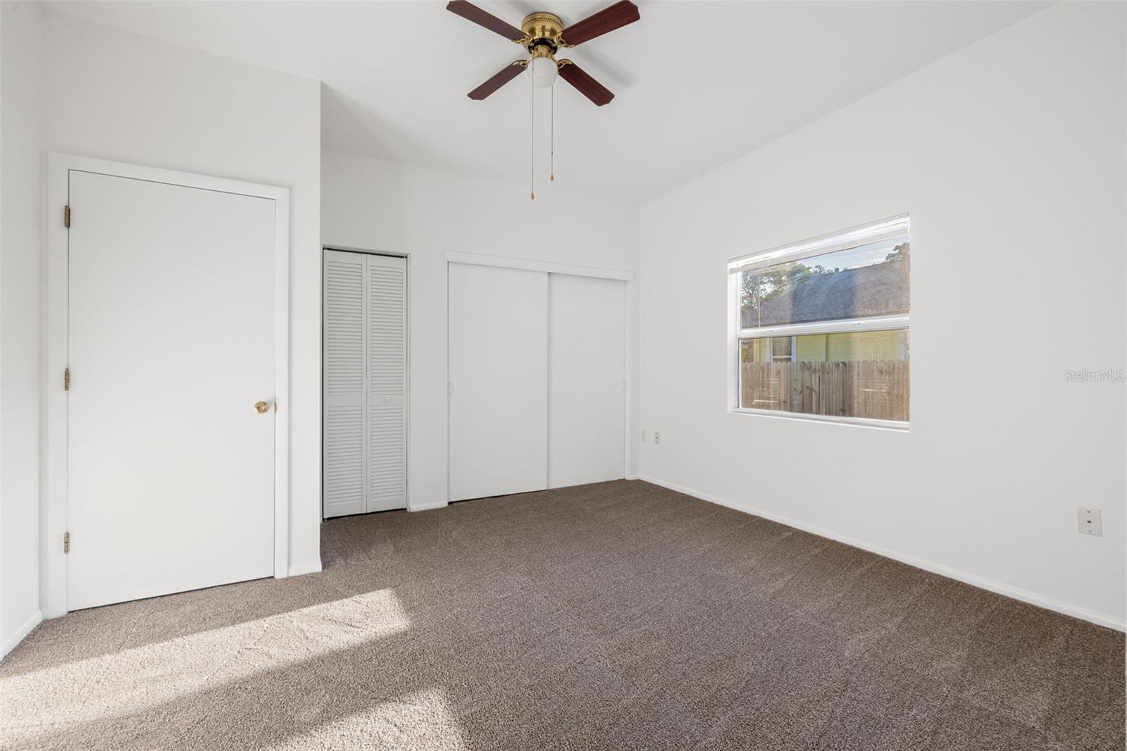 Image 14 of 36 For 4009 Burlington Avenue N