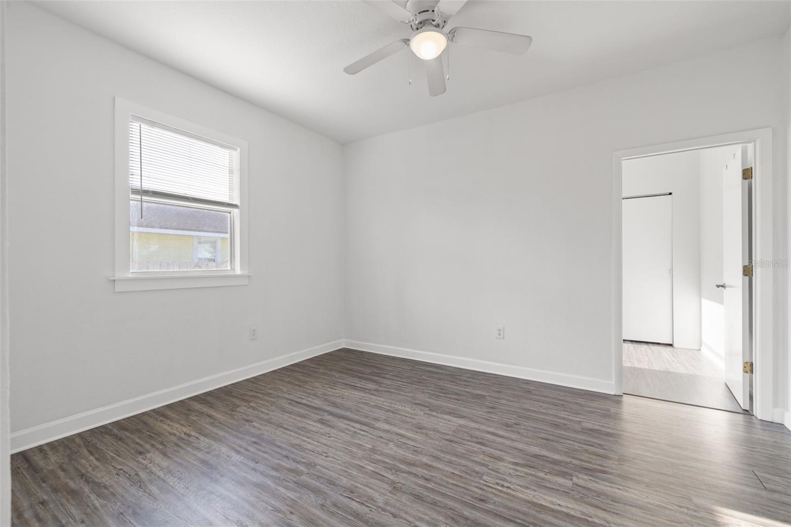 Image 25 of 36 For 4009 Burlington Avenue N