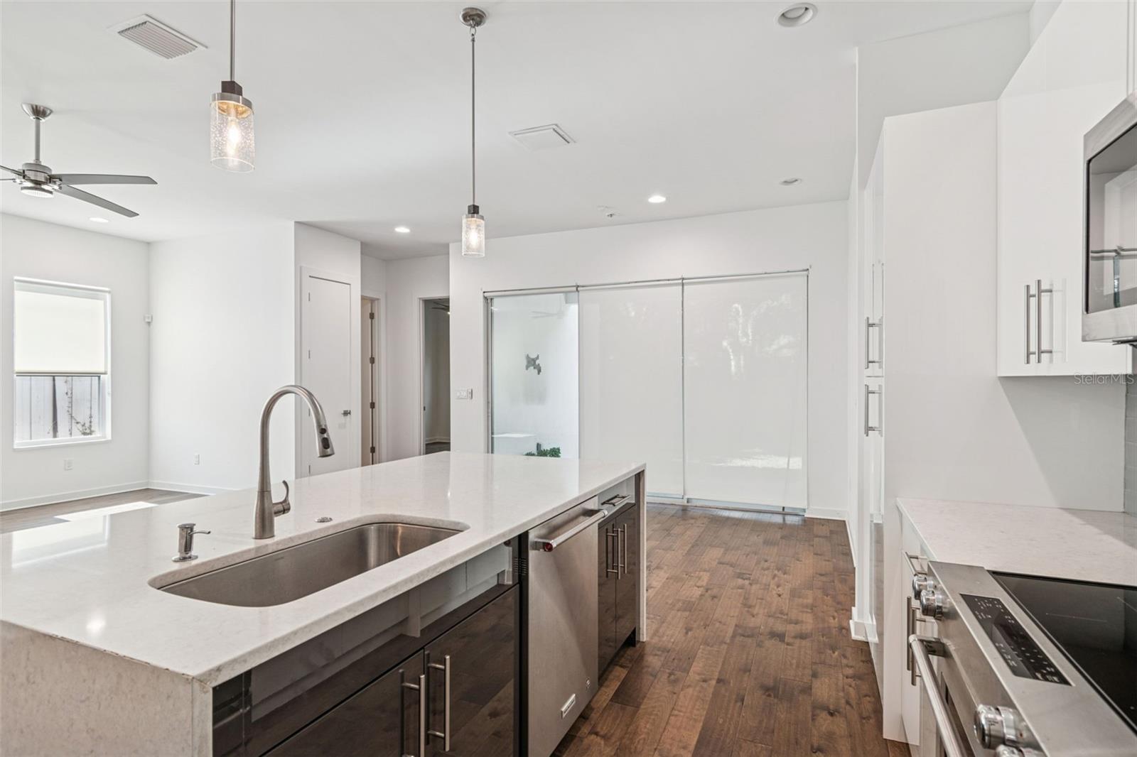 Image 18 of 57 For 6719 Dauphin Avenue