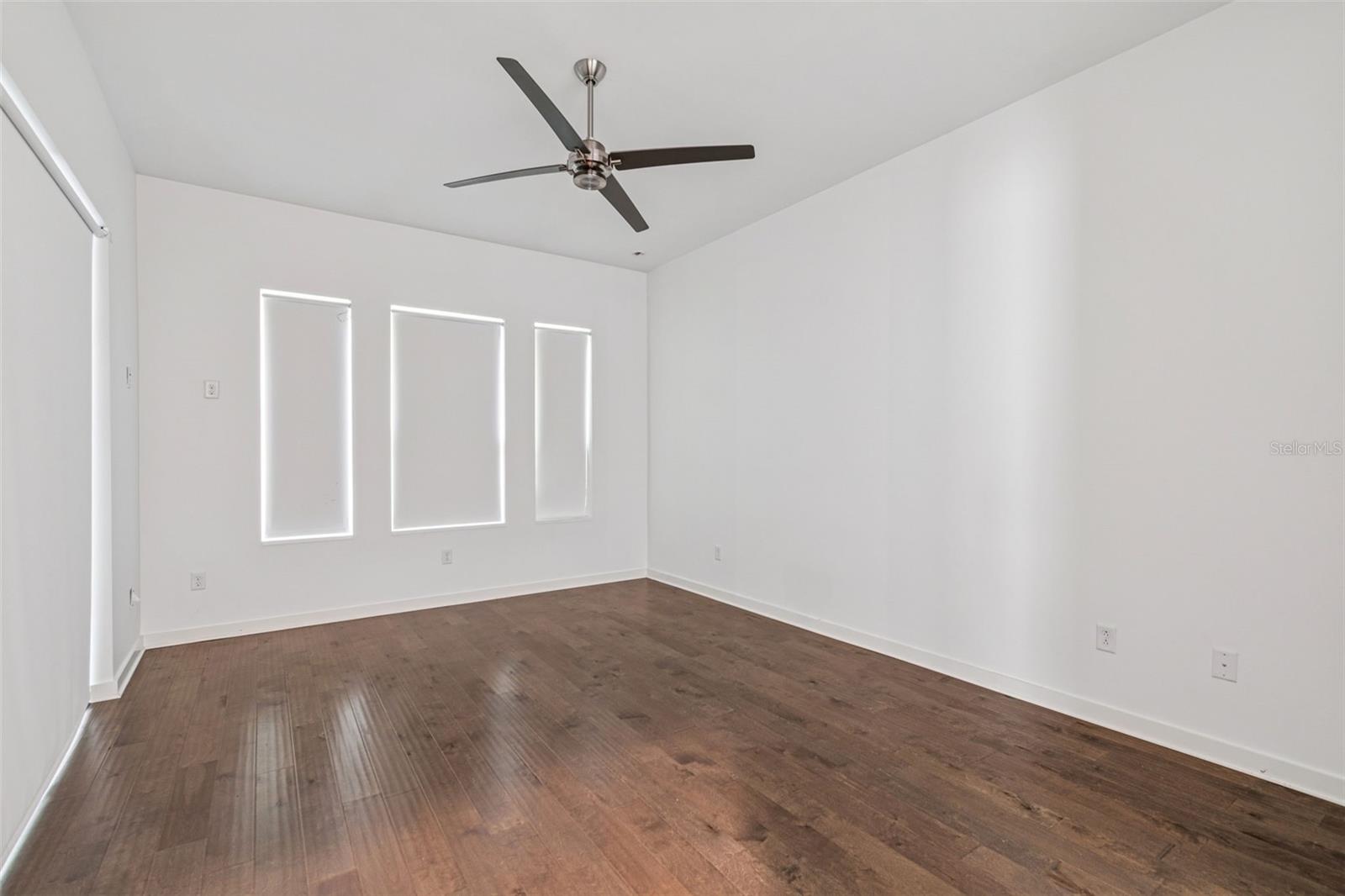 Image 20 of 57 For 6719 Dauphin Avenue