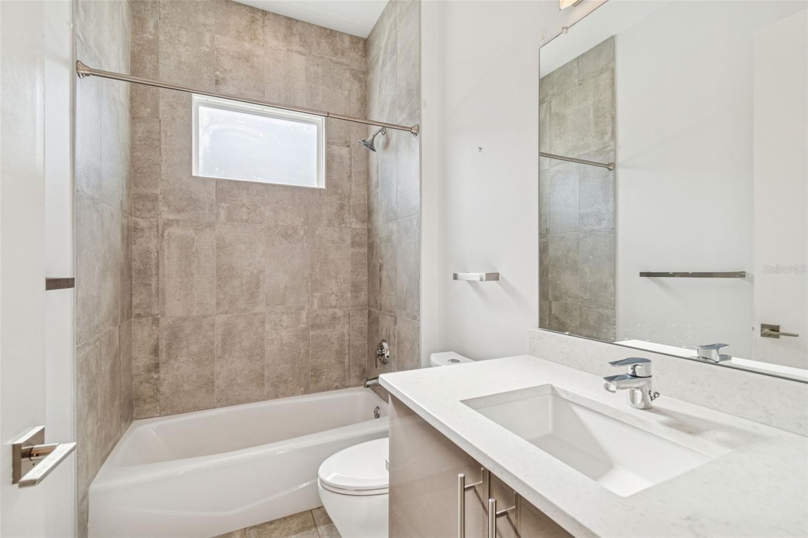 Image 29 of 57 For 6719 Dauphin Avenue