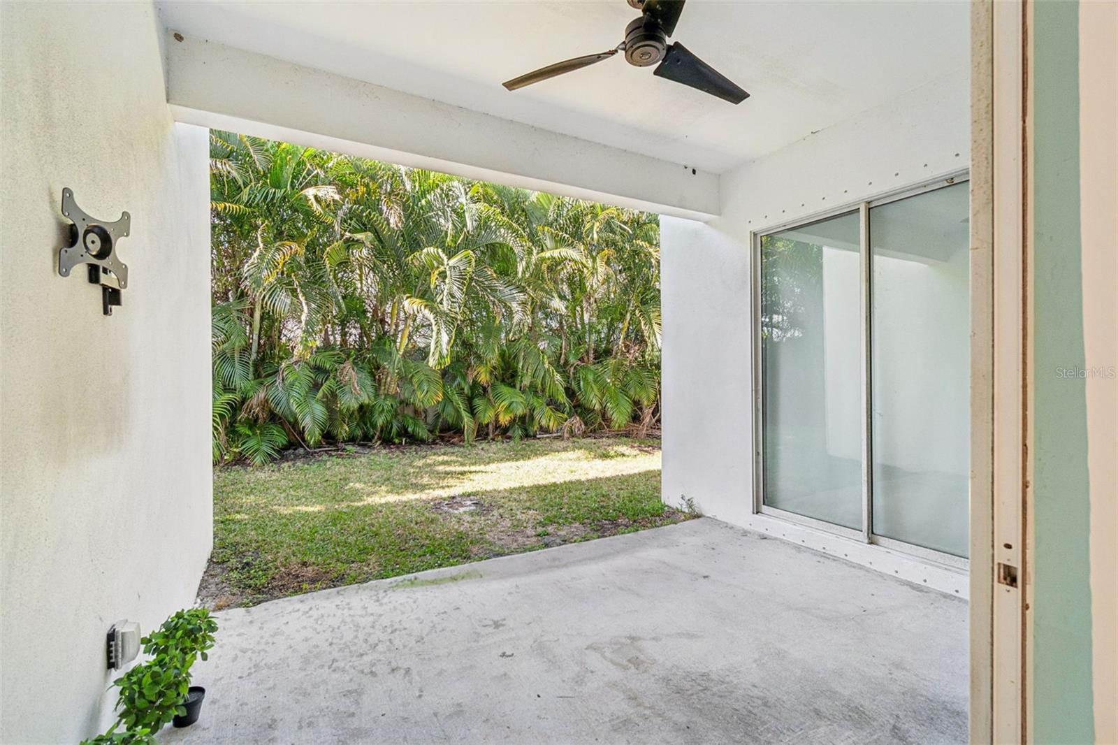 Image 40 of 57 For 6719 Dauphin Avenue