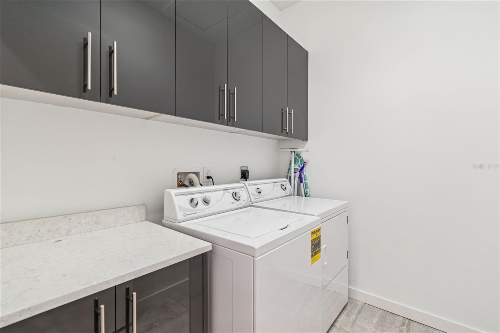 Image 42 of 57 For 6719 Dauphin Avenue