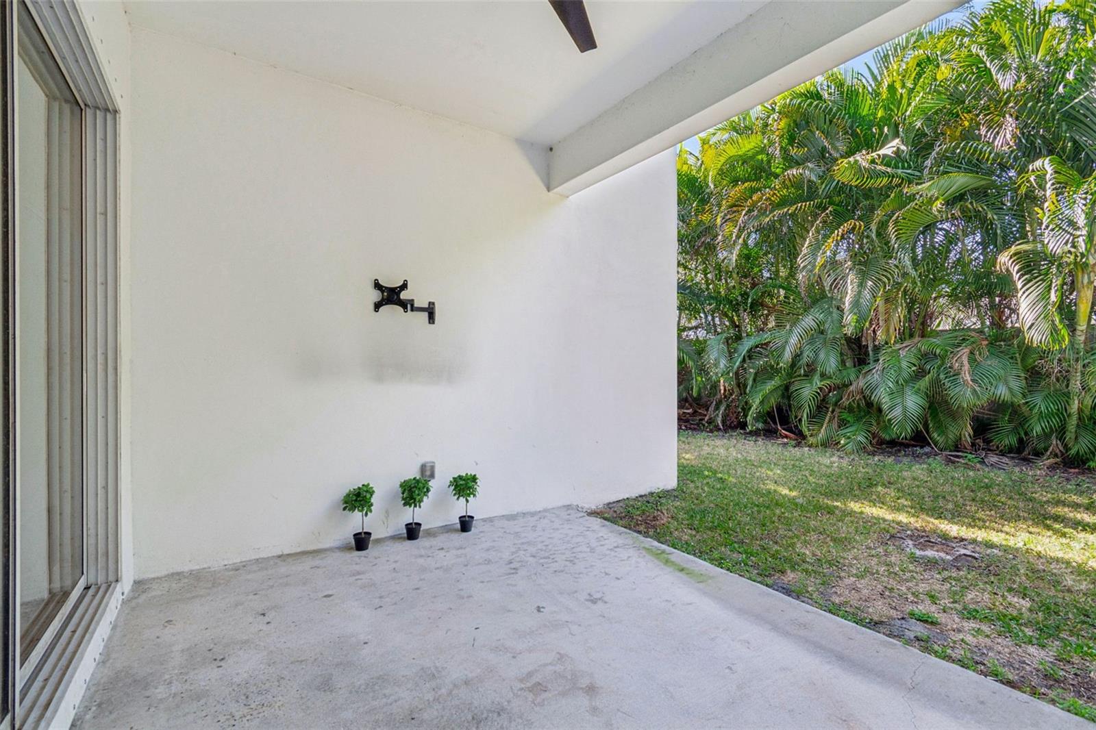 Image 43 of 57 For 6719 Dauphin Avenue