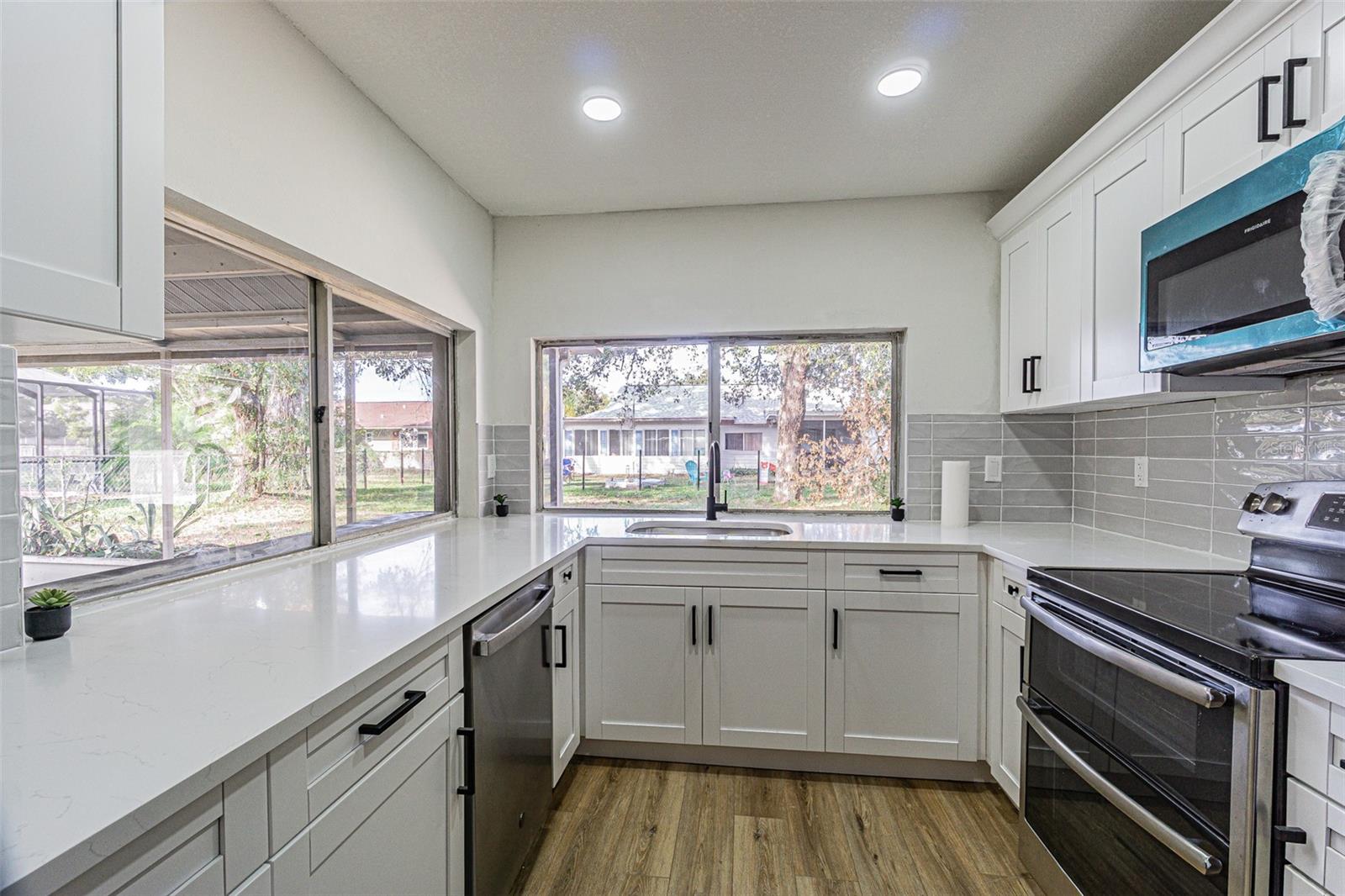 Image 10 of 30 For 8405 Reynolds Drive