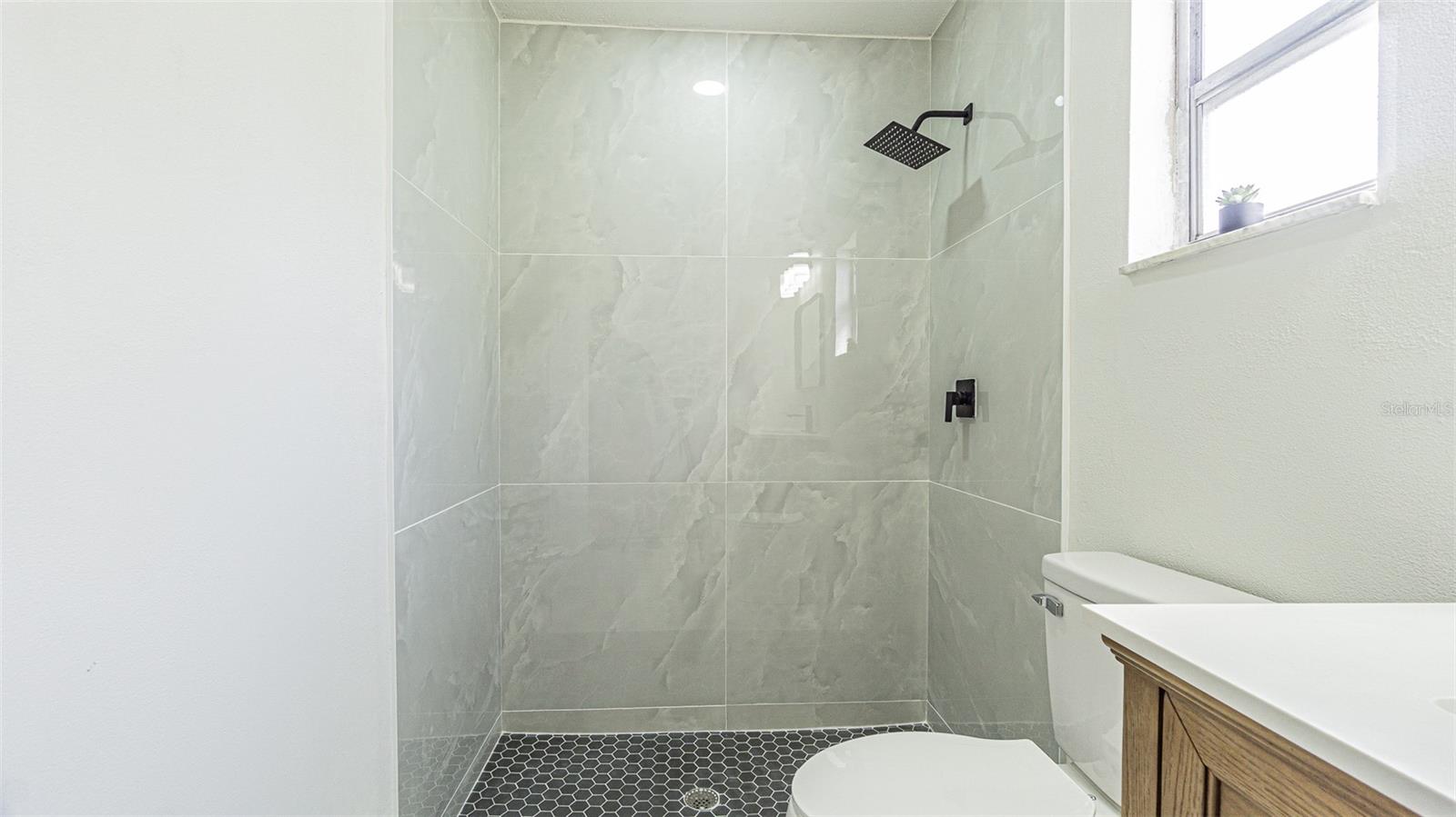 Image 14 of 30 For 8405 Reynolds Drive