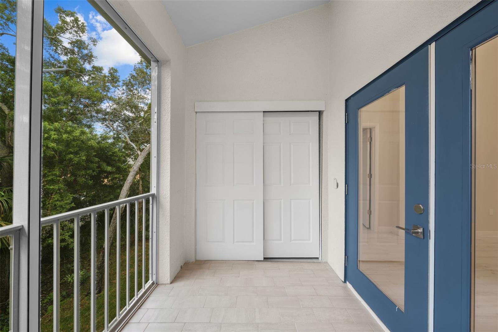 Image 10 of 30 For 3890 34th Avenue S 201