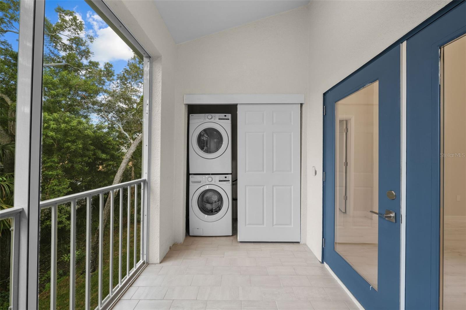 Image 11 of 30 For 3890 34th Avenue S 201