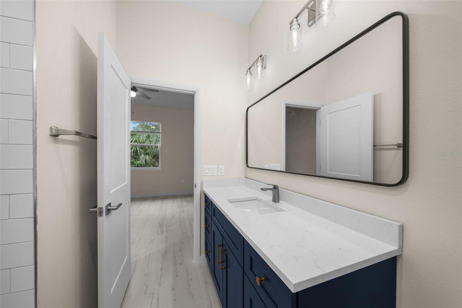 Image 16 of 30 For 3890 34th Avenue S 201