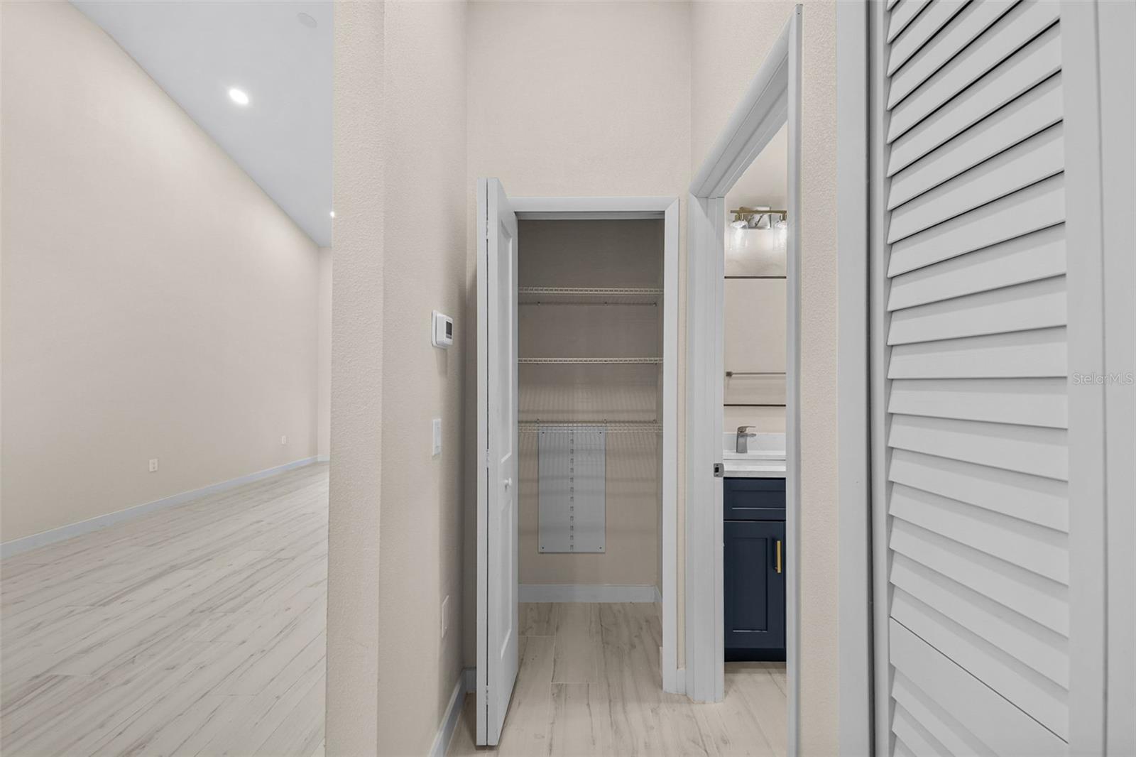 Image 20 of 30 For 3890 34th Avenue S 201