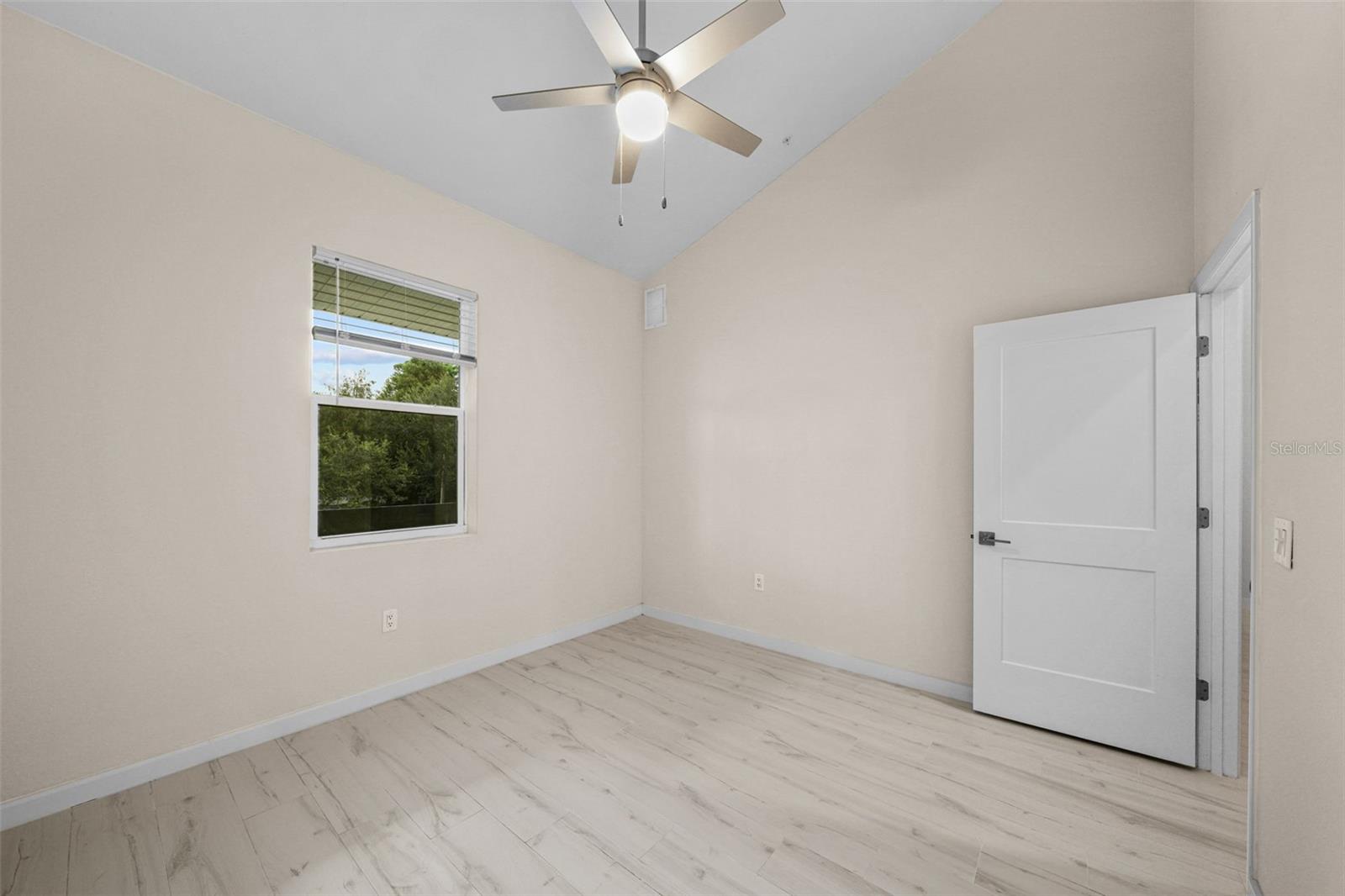 Image 22 of 30 For 3890 34th Avenue S 201