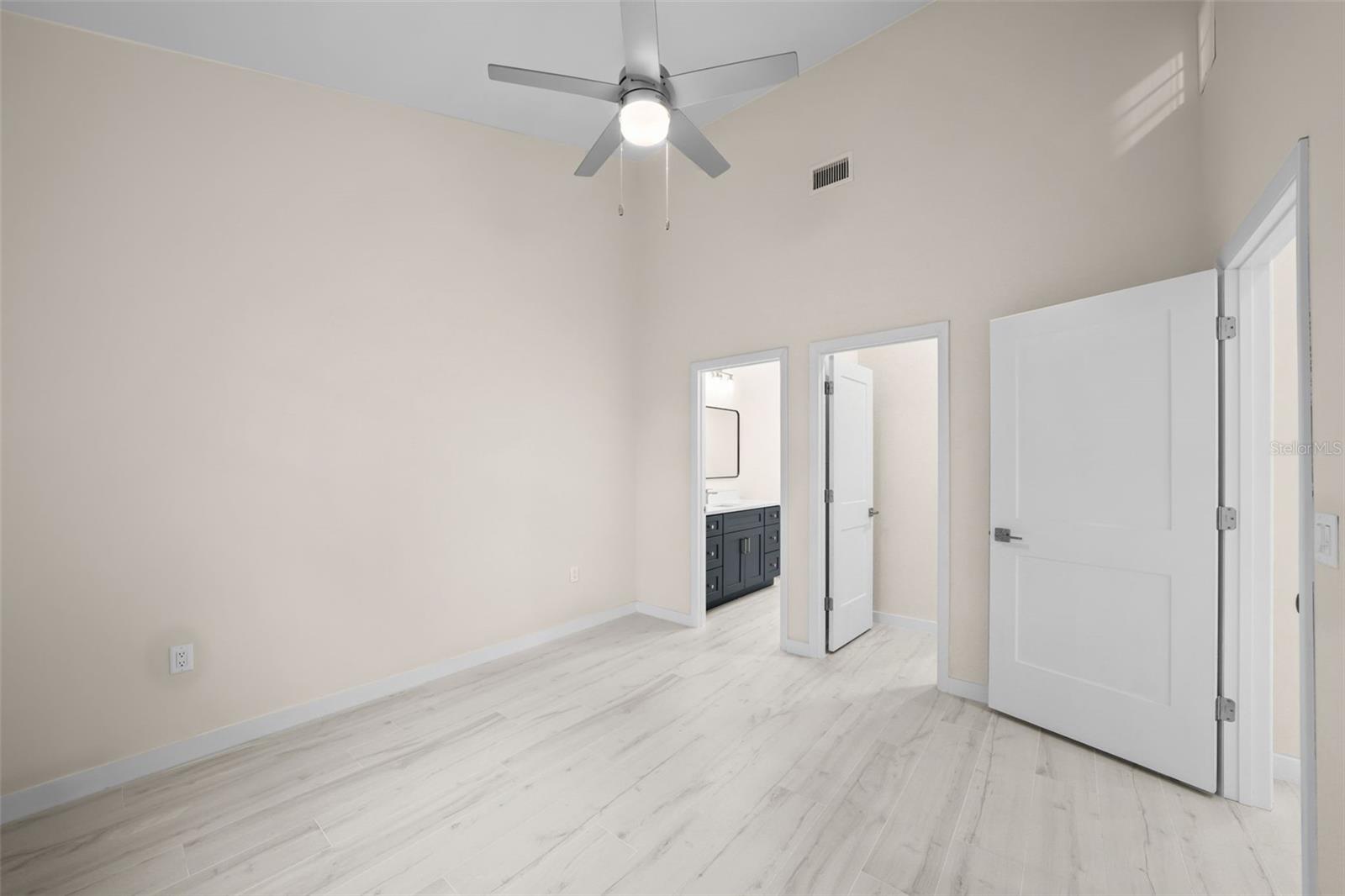 Image 23 of 30 For 3890 34th Avenue S 201