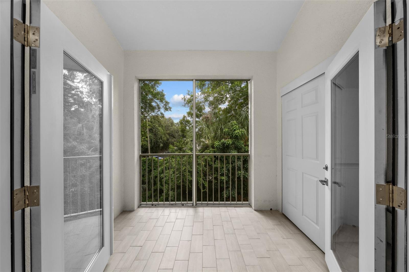 Image 8 of 30 For 3890 34th Avenue S 201