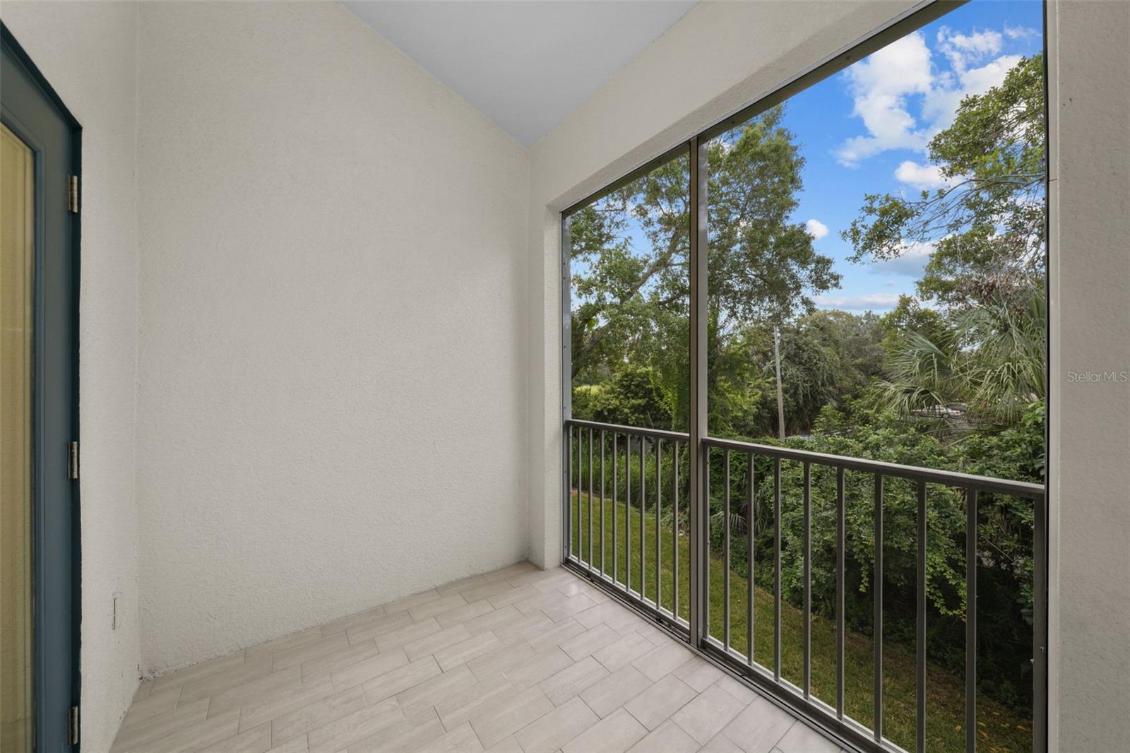 Image 9 of 30 For 3890 34th Avenue S 201