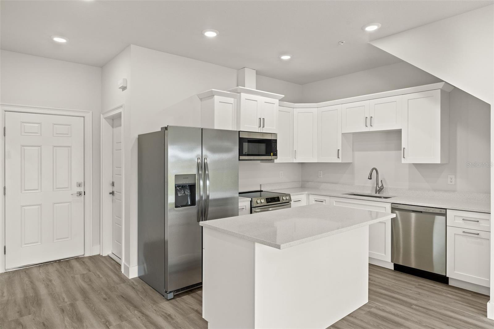 Image 10 of 31 For 14985 Sunset Eve Loop