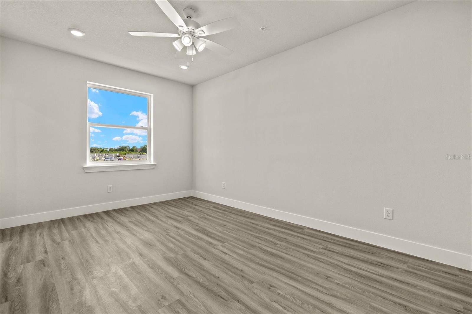 Image 16 of 31 For 14985 Sunset Eve Loop