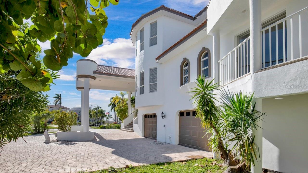 Image 17 of 51 For 608 Columbus Drive