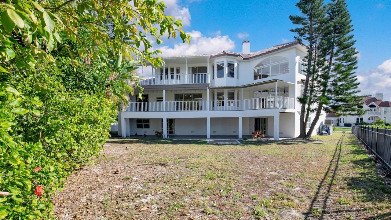 Image 19 of 51 For 608 Columbus Drive